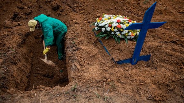 Brasil Brasi-217 mil fallecidos-covid