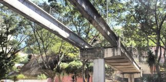 desplome de pasarela