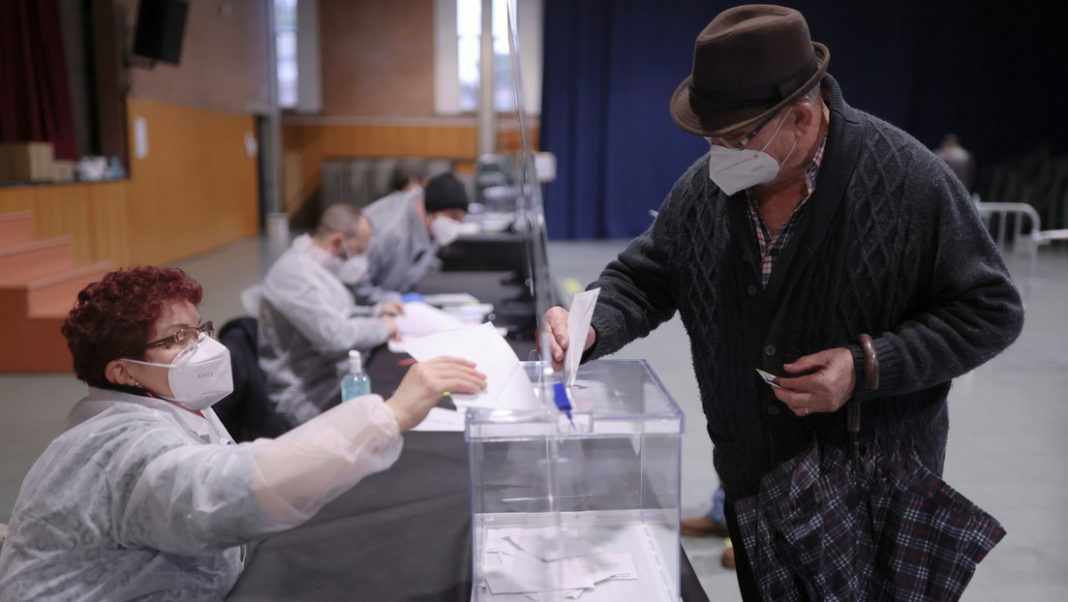 Socialistas e independentistas empatan