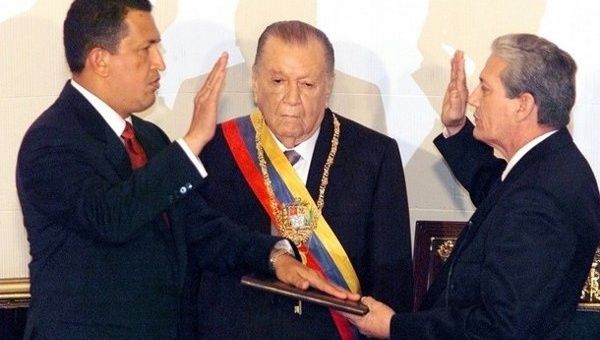 hugo-chxvez-juramentado-1999gde.jpg_1718483346 22 años/CiudadVLC