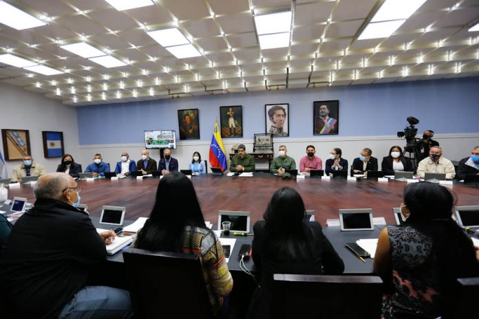 vacunas de Rusia y China