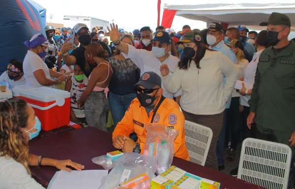 8.800 funcionarios