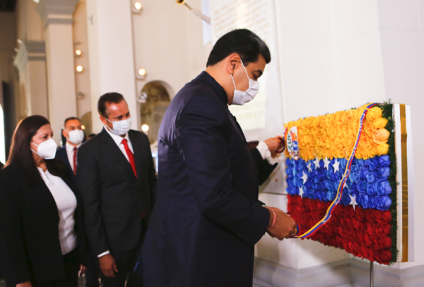 Presidente Maduro: Monarquía española debe pedir perdón  a la América