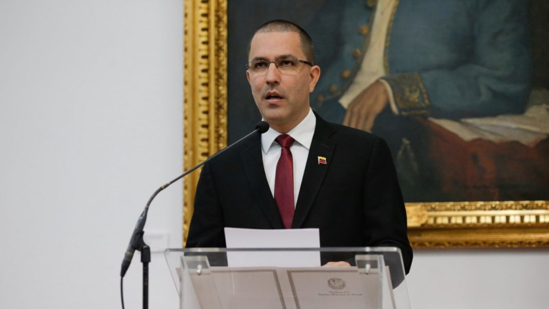 Canciller Arreaza llama a EEUU