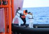 Rescatan a 106 migrantes frente a costas de Libia Rescatan migrantes