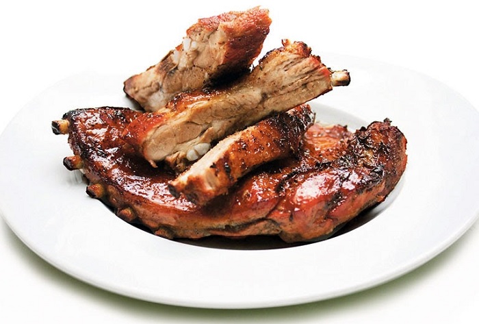 Costillas costillitas de cerdo a la pilsen