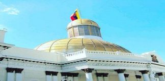 persoans con discapacidad