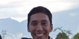 Julio César González