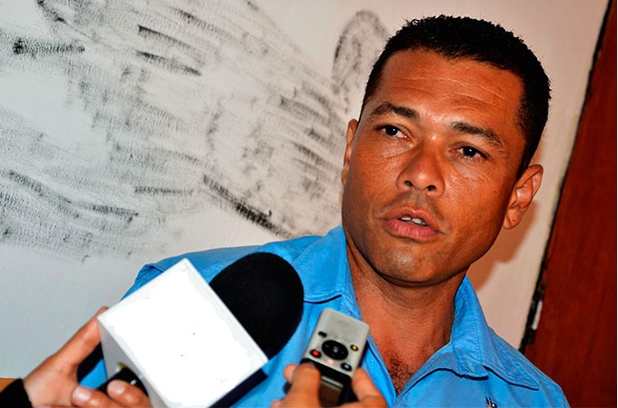 elias robles