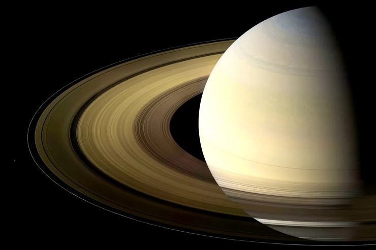 curiosidades sobre Saturno
