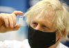 Legisladores británicos instan a Boris Johnson a donar vacunas legisladores británicos-Boris Johnson-UK-vacuna