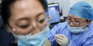 Ante mutaciones China ensaya refuerzo de vacuna contra covid-19
