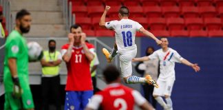 Chile y Paraguay se clasificaron a cuartos de final