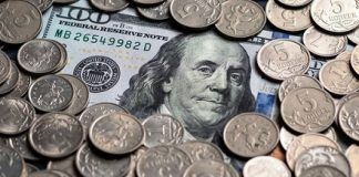 Rusia eliminará el dólar