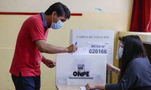 elecciones-2021-peruanos-venezuela