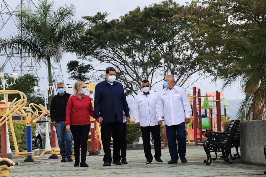 ministro del Poder Popular para Obras Públicas, Raúl Paredes, presentó las siete nuevas vertientes de la Gran Misión Barrio Nuevo, Barrio Tricolor (GMBNBT) en el marco de su relanzamiento ministro del Poder Popular para Obras Públicas, Raúl Paredes, presentó las siete nuevas vertientes de la Gran Misión Barrio Nuevo, Barrio Tricolor (GMBNBT) en el marco de su relanzamiento