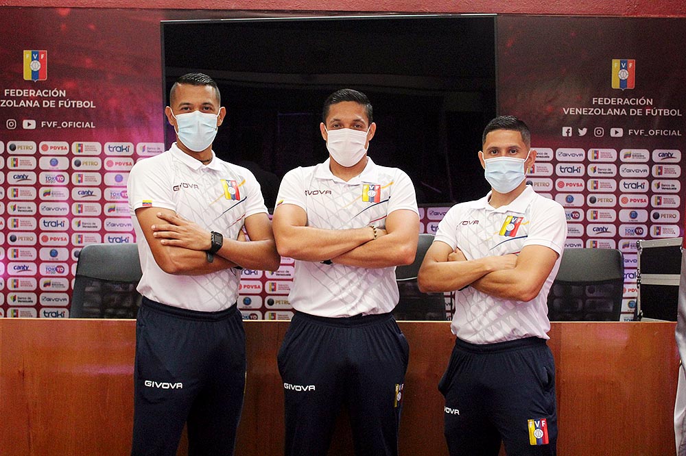 Arbitros criollos pitaran en tokio Arbitros criollos pitaran en tokio