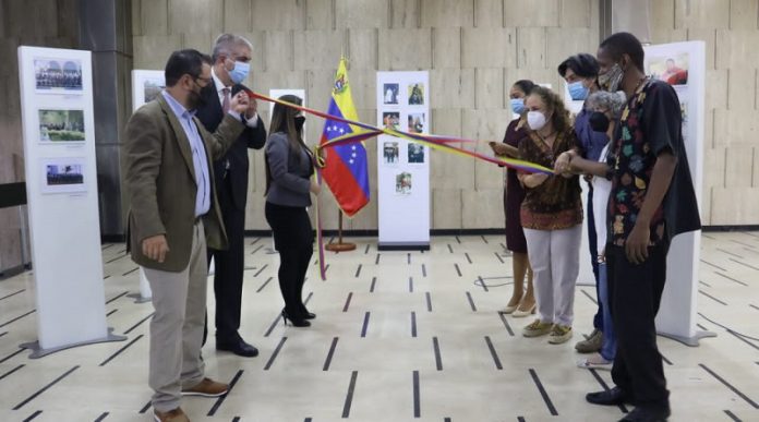 Vida y Obra del Comandante Hugo Chávez