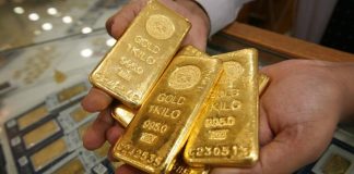 Oro baja su valor en espera de datos inflacionarios en EEUU