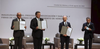 Oposiciones y Gobierno firman memorándum para el diálogo