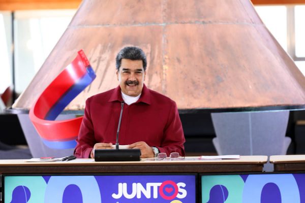 Nicolás Maduro activa “Comando Aristóbulo Istúriz”