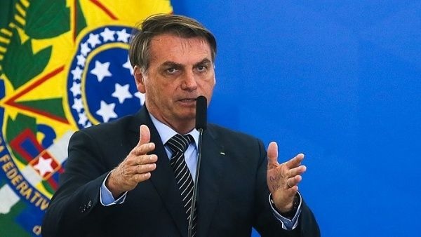 Jair Bolsonaro amenaza a TSF