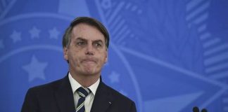 Envían a tribunal de Brasil recurso contra Bolsonaro por homofobia
