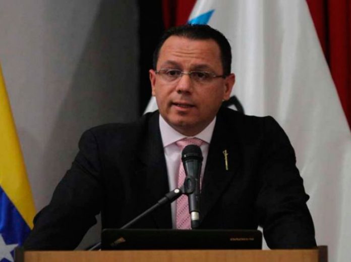 Alexander-Yanez Este viernes el Ministerio para Relaciones Exteriores informó que los Ejecutivos de Perú y Venezuela acordaron dar el beneplácito de estilo para el intercambio de embajadores