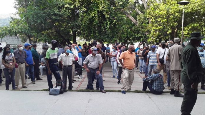 Participación muy fluida en Carabobo este 21N