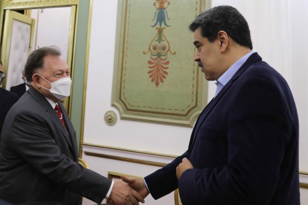 Gobernadores opositores de visita en Miraflores