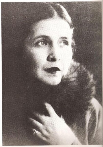 Teresa de la Parra-sepia