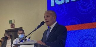 Manuel Rosales es gobernador oficialmente