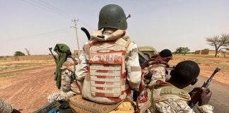 Ataque armado en Níger deja cerca de 70 muertos