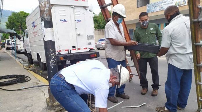 restituyó servicios