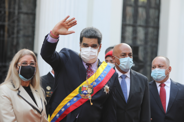Presidente Maduro se presenta al parlamento memoria y cuenta