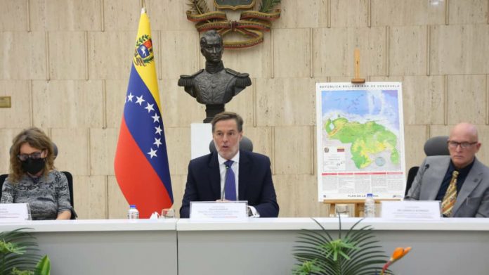 Venezuela descarta jurisdicción de la CIJ sobre el Esequibo