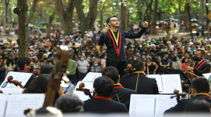 Foto-Vicepresidencia-de-la-Republica-2 concierto por 47 aniversario del Sistema
