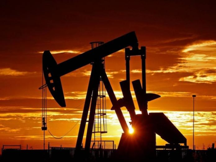 Precios del petróleo apuntan jornada de fuerte alza