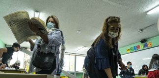 La comunidad de colombianos en Venezuela se declara excluida del derecho a votar. Le cercenan el derecho a la participación política