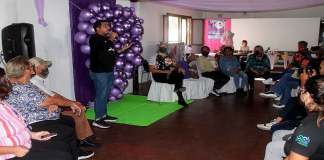 emprendedoras participan en taller Expo Feria Productiva de San Joaquín