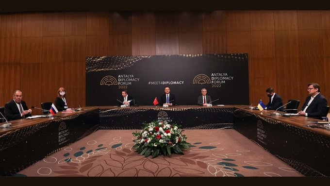 Rusia y Ucrania Cancilleres de Rusia y Ucrania