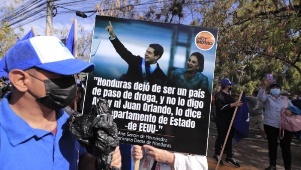 Honduras concede extradición de expresidente Hernández a EE.UU.