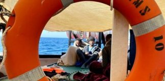 Mueren al menos 50 migrantes en naufragio frente a Libia