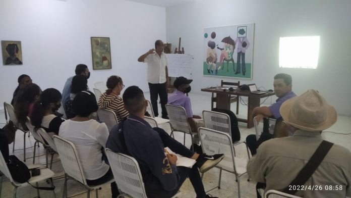 Disertan sobre análisis del discurso periodístico en el Muva Disertan sobre análisis del discurso periodístico en el Muva