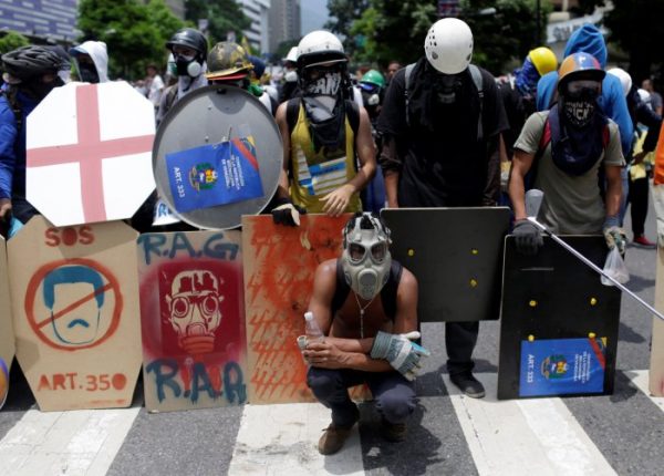 Presidente Maduro: el mundo enfrenta al neo nazismo