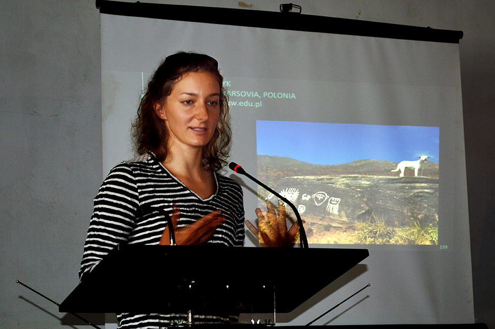 petroglifos-casa de la estrella-investigadora portada petroglifos-casa de la estrella-investigadora Karolina Juszcyk