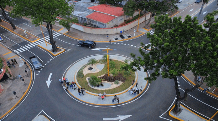 Carabobo: inauguran redoma vial en la parroquia San José de Valencia