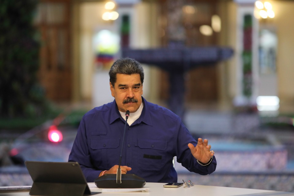 Presidente Maduro Venderán en Bolsa de Valores Presidente Maduro: ofertaremos hasta el 10% de algunas empresas públicas