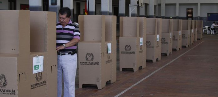 Más de 39 millones de colombianos están llamados para elegir al presidente este domingo