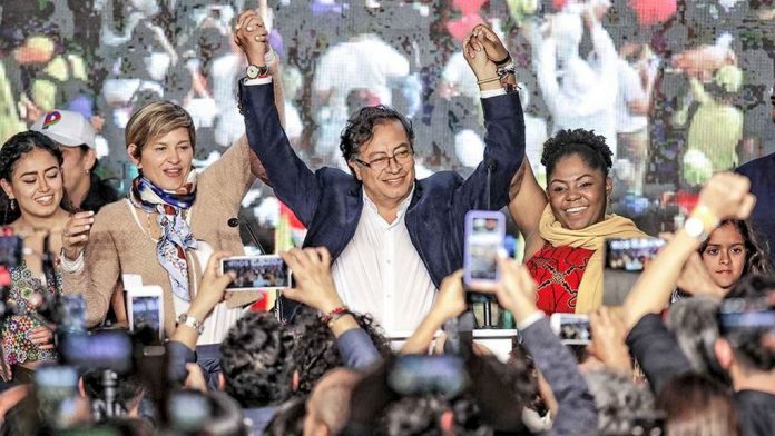 Gustavo Petro gana elecciones presidenciales en Colombia
